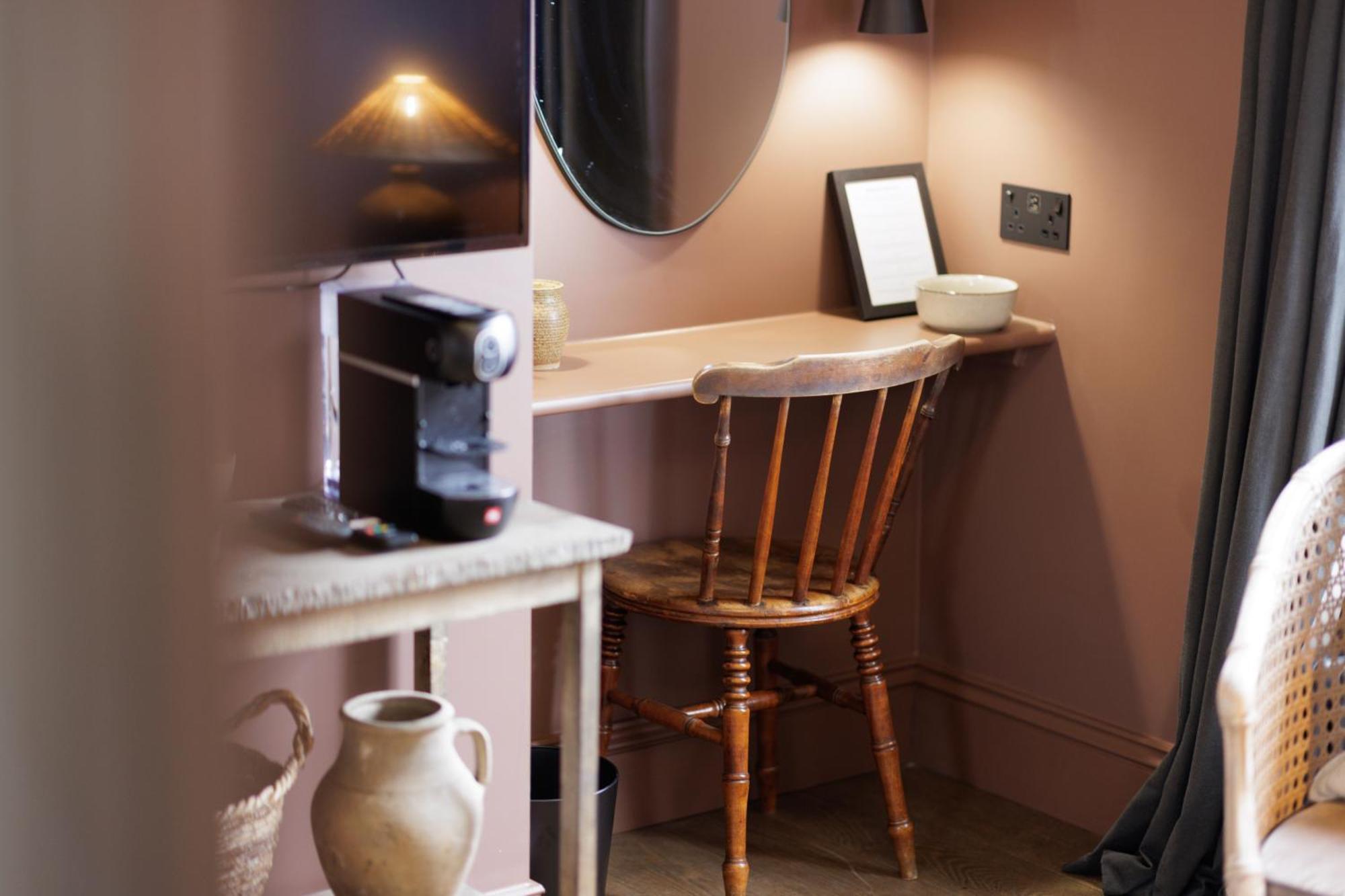 The Silk Rooms, At The Freemasons Inn *
