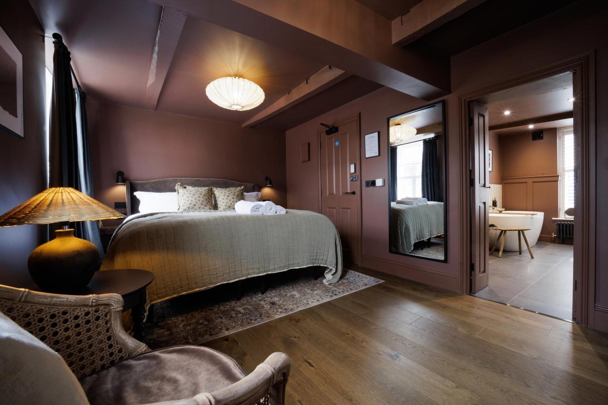 The Silk Rooms, At The Freemasons Inn *