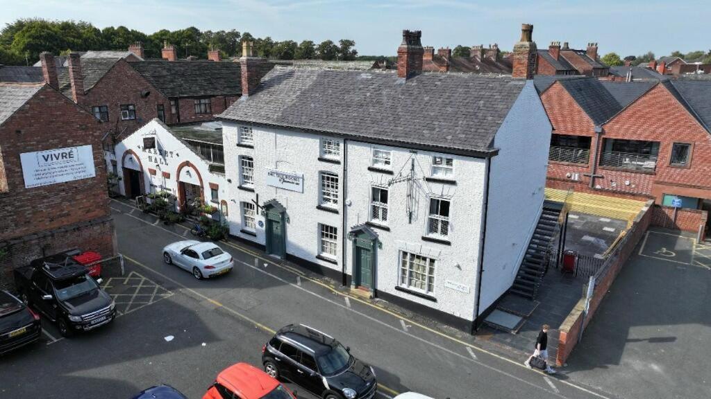 Inn The Silk Rooms, At The Freemasons *
